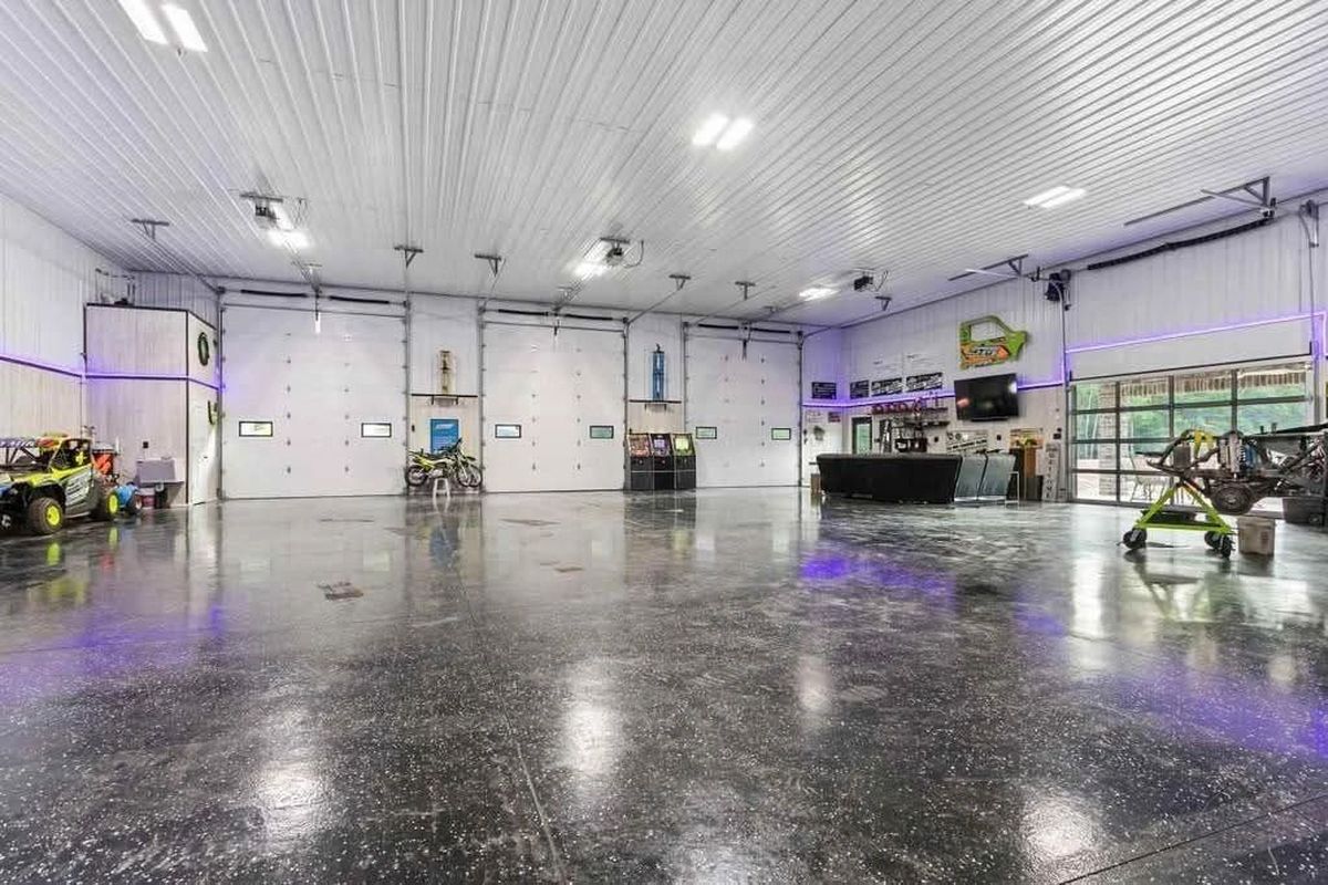 Epoxy floor coating for Alpharetta garages, basements, and shops